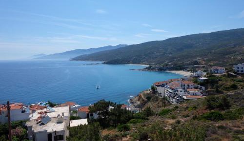 Double or Twin Room with Partial Sea View