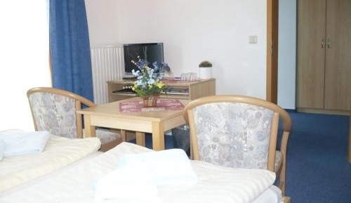 Large Twin Room