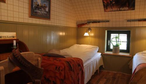 Twin Room with Shared Bathroom