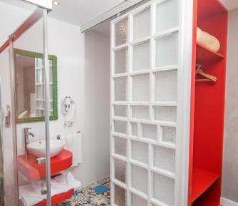 Budget Apartment