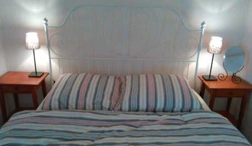 Queen Room with Shared Bathroom