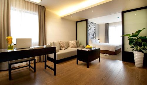 Deluxe Suite