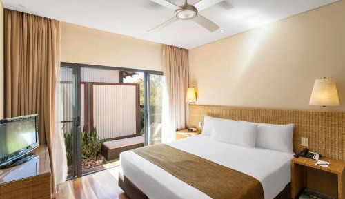 Courtyard One Bedroom Suite 