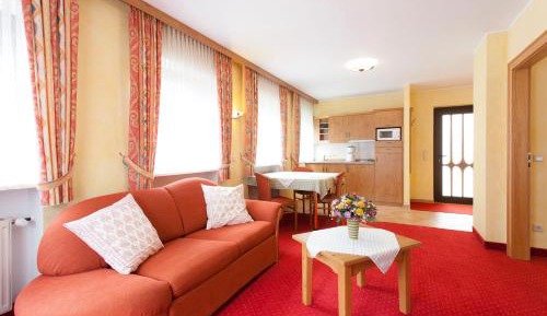 One-Bedroom Apartment with Terrace