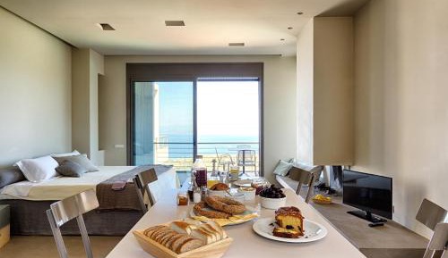 Deluxe Suite with Sea View