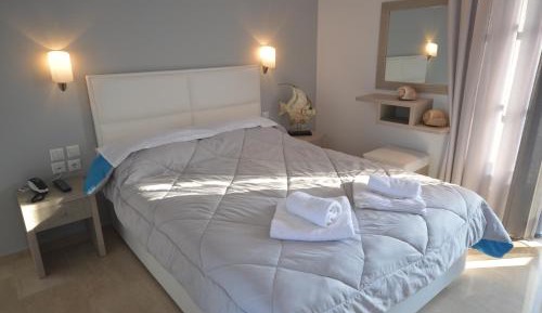 Studio with Sea View (2 Adults)