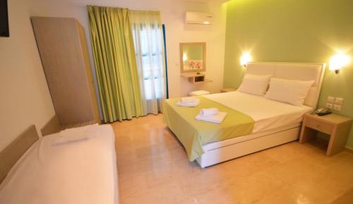 Studio with Sea View (2 Adults + 1 Child)
