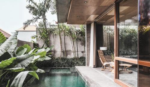 Suite with Private Pool