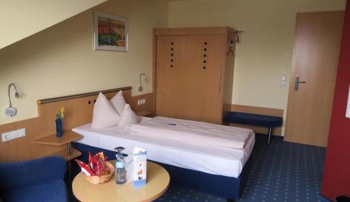 Budget Single Room