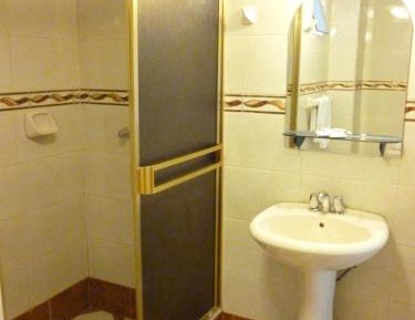 Twin Room with Private Bathroom