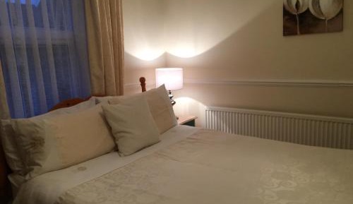 Double Room with Private External Bathroom
