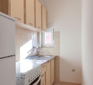 One Bedroom Apartment with Balcony and Sea View