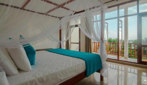 Deluxe Double Room with Balcony and Sea View