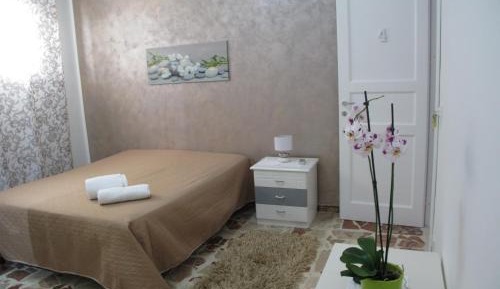 Double or Twin Room with Private Bathroom