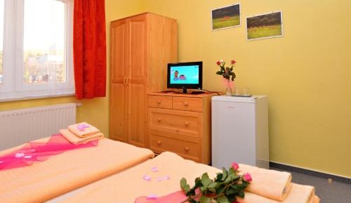 Two-Bedroom Apartment with Balcony (3 Adults)