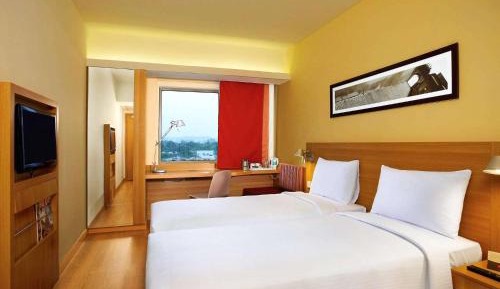 Standard Room with 2 Single Beds