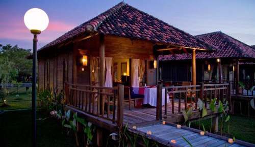 Bungalow with Terrace