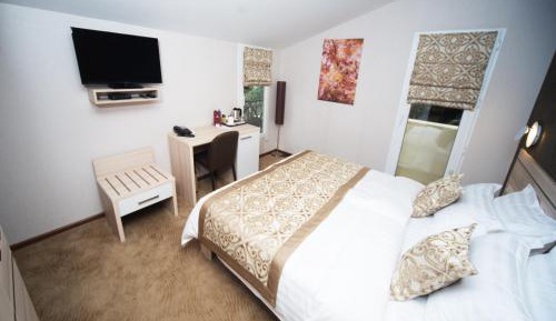Double or Twin Room with Balcony