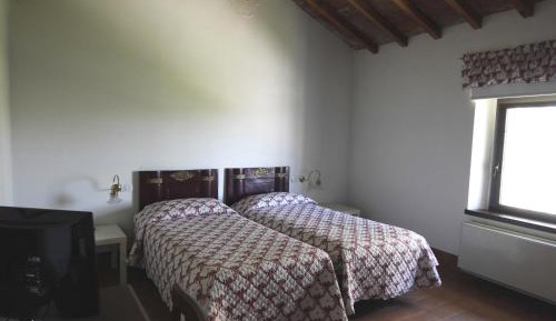 Twin Room with Bathroom