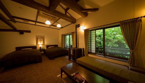 Standard Room with Shared Bathroom