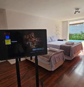 Queen Suite with Pool View