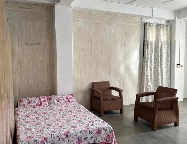 Double Room with Shared Toilet