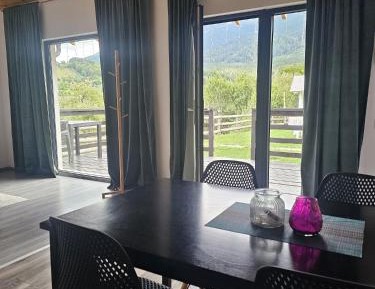 One-Bedroom Deluxe Apartment