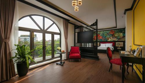 Executive Suite