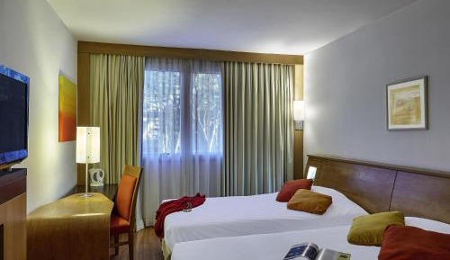 Standard Apartment with Twin Beds