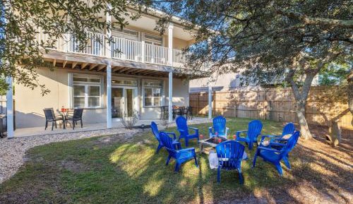 Three-Bedroom Holiday Home 