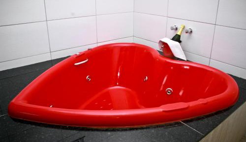 Suite with Hot Tub