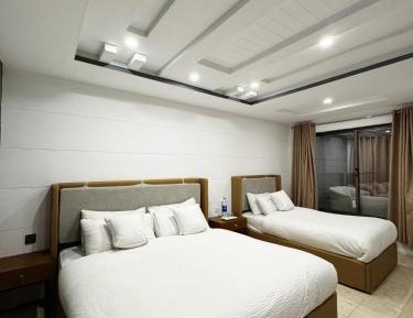 Family Two-Bedroom Apartment with View