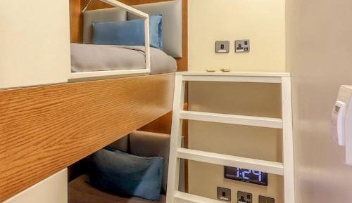 YAWN Bunk Bed Cabin - 6 Hour Morning Stay from 07:00-13:00 hrs (7am-1pm)