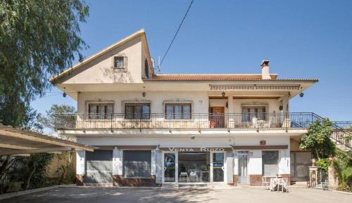 Four-Bedroom Holiday Home