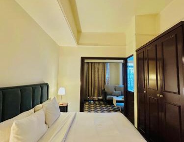 Superior Apartment with City View