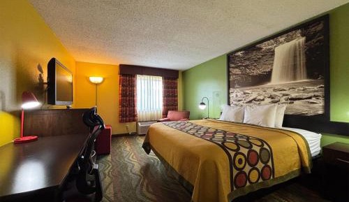 Queen Room - Non-Smoking