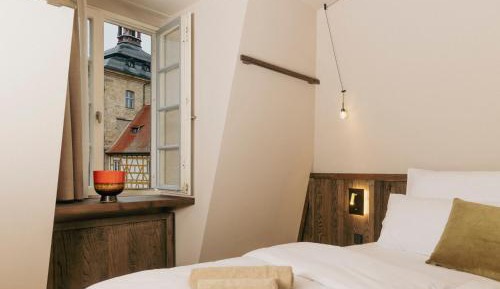 'The HOY Suite'