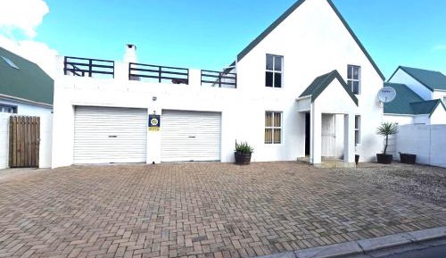 Four-Bedroom Vacation Home