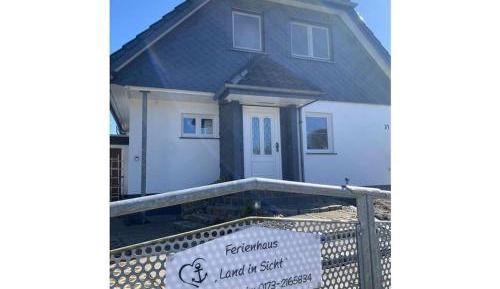 One-Bedroom Holiday Home