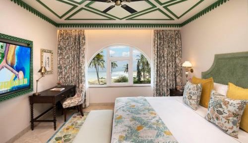 Deluxe Sea View Suite