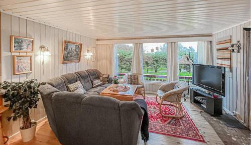 Three-Bedroom Vacation Home 