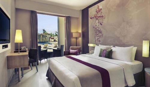 Deluxe Double Room with Pool View