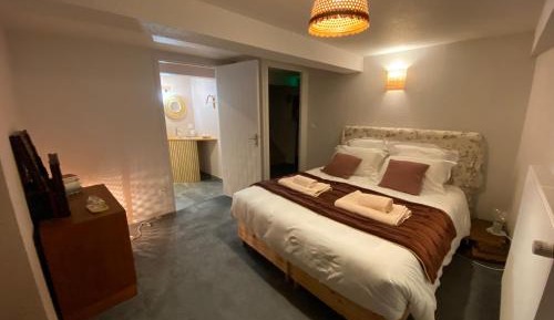 Double Room with Private External Bathroom