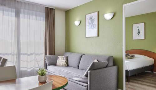 One-Bedroom Apartment (4 Adults)