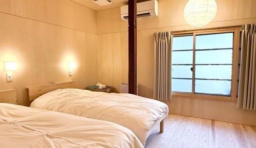 Twin Room with Private Bathroom