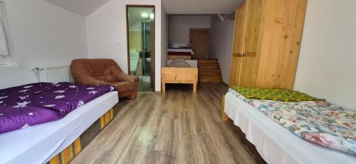 Family Room with Mountain View
