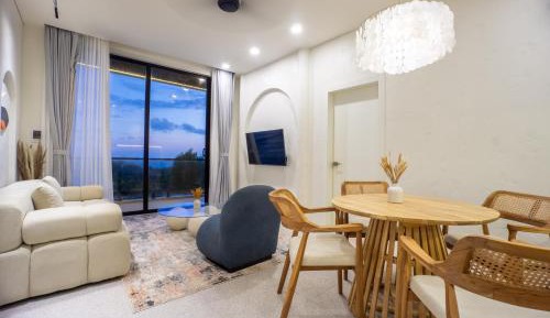 One-Bedroom Premium Apartment with Ocean View