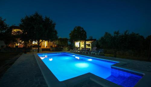 Villa with Garden View