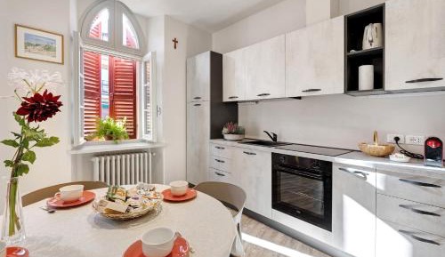 Superior One-Bedroom Apartment with Balcony