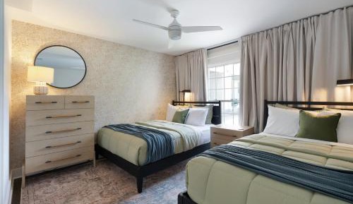 Two-Bedroom Deluxe Apartment with Garden View